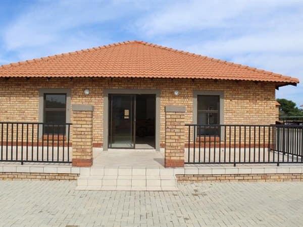 2 Bedroom Property for Sale in La Hoff North West